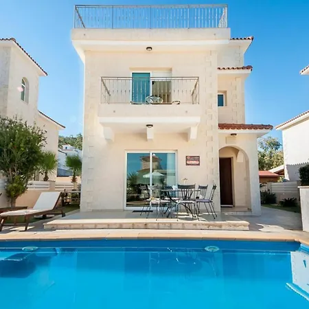 045 Villa